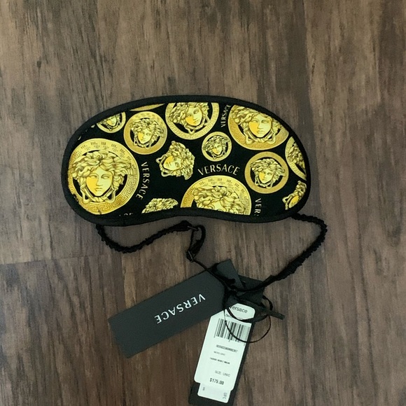 Versace Medusa Amplified Eye mask - Picture 9 of 15